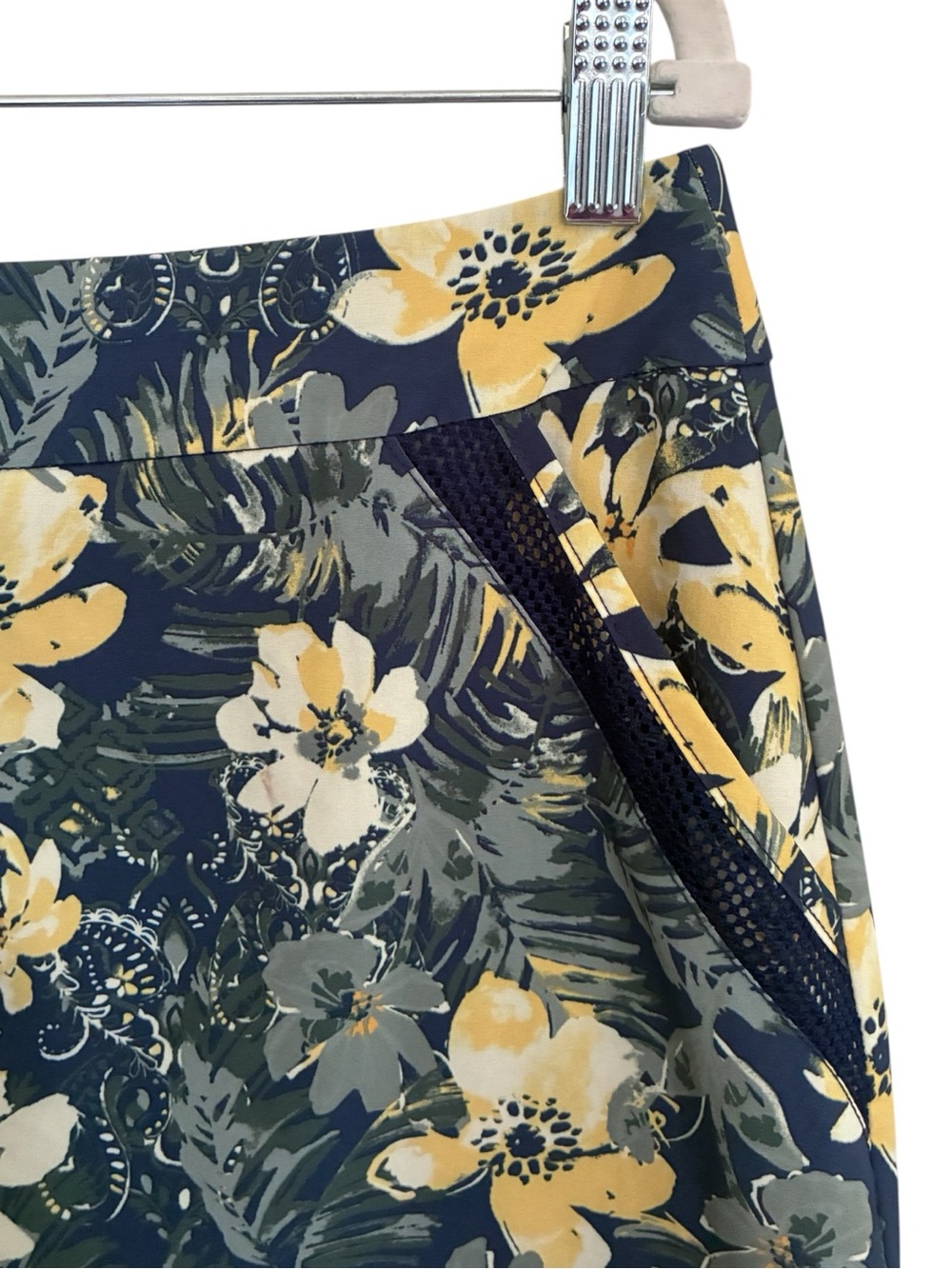 Hawaiian Tropical Resortwear Botanical Floral Navy Yellow Sporty Mini Skort Sz M - Picture 3 of 7